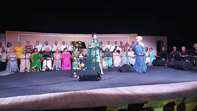 Yıldızlar Korosu'ndan Türk Sanat Müziği Ziyafeti