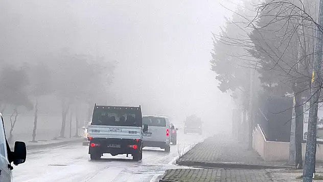 Yoğun sis etkili oldu