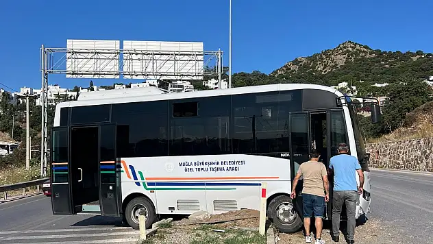 Yolcu Taşıyan Araç Kaza Yaptı, 2 Yaralı