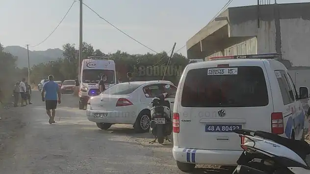 Yolda Fenalaşarak Hayatını Kaybeden Kadını, Yakınları Hastane Yerine Evine Götürdü