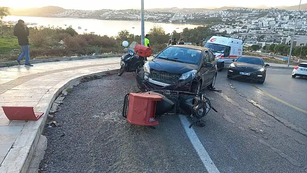 Yolda Kayan Sürücü Otomobile Çarparak Yaralandı