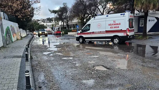 Yoldaki çukur motosiklet kazasına neden oldu