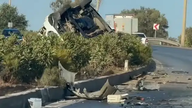Yoldan Çıkıp Karşı Şeride Geçti, 2 Yaralı