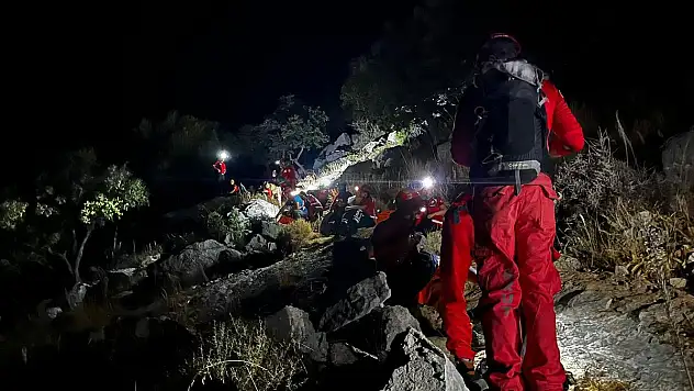 Yürüyüş Yolunda Mahsur Kalan 2 Rus Turist Kurtarıldı