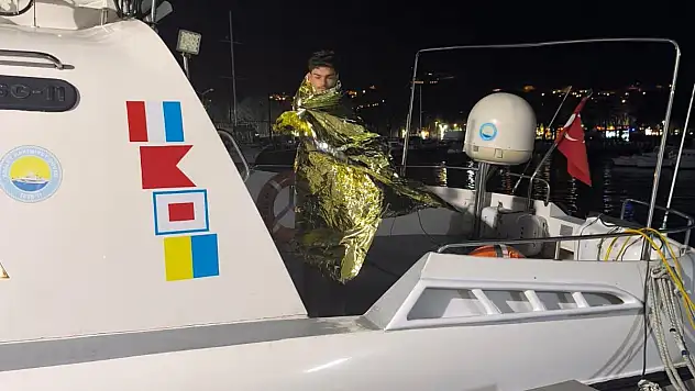 Yüzerek Karşıya Geçmeye Çalıştı