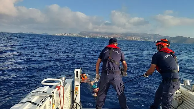 Yüzerek Yunan adalarına geçmeye çalıştılar !