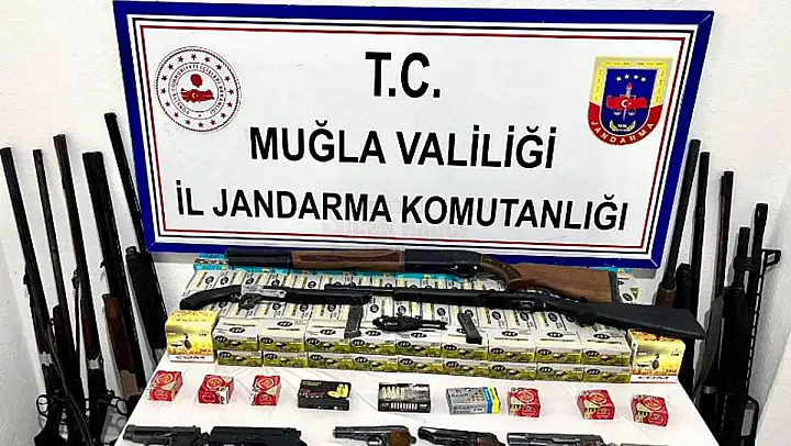 Çok Sayıda Silah ve Mermi Ele Geçirildi