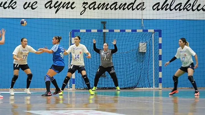 Üsküdar Belediyesi Karşısında Alınan Zaferle Sezonun İlk Maçından Galip Ayrıldılar