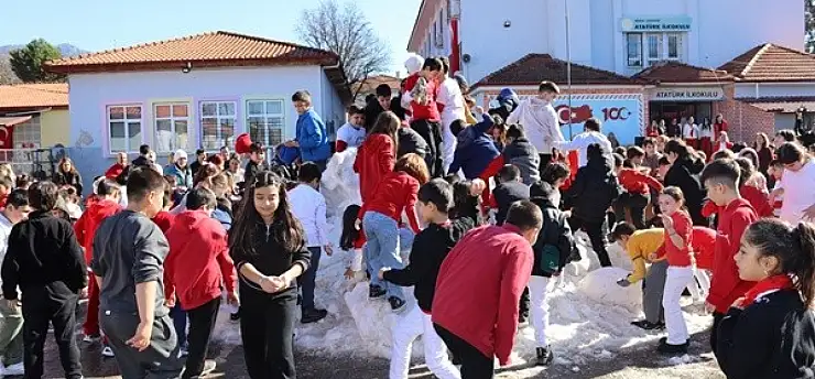 Çocuklara kar sürprizi