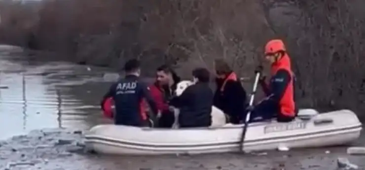 Mahsur kalan 5 kişiye nefes kesen kurtarma