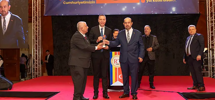 Muğla Valisi Akbıyık 'Yılın Valisi' seçildi