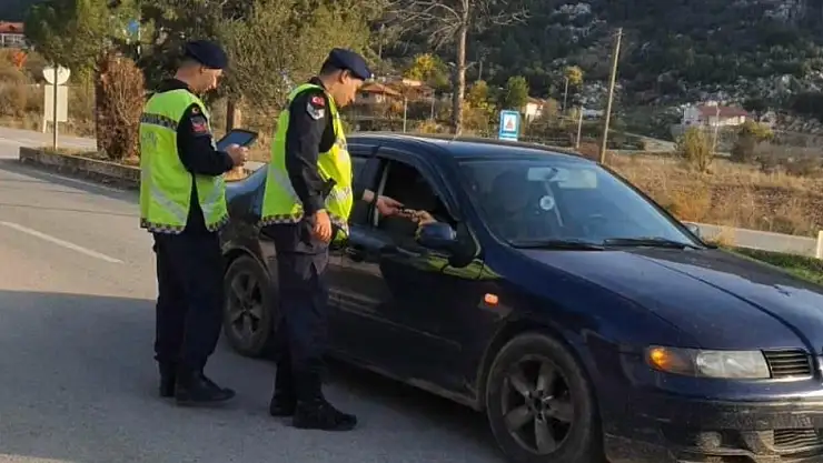 1 haftada 20 bin araç kontrol edildi