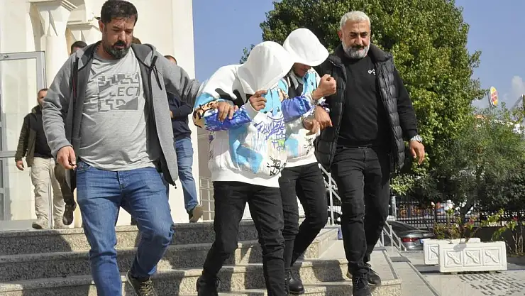 220 Bin Liralık Cep Telefonu Çalan Hırsızlar Tutuklandı