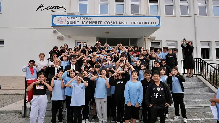 24 Kasım Öğretmenler Günü çoşkuyla kutlandı