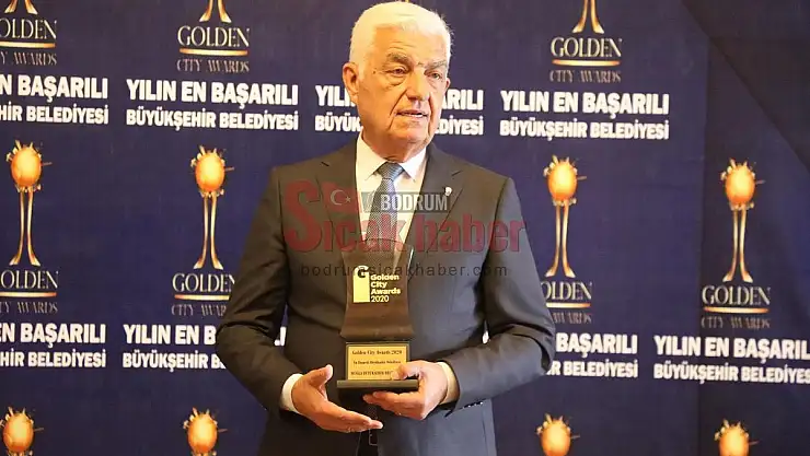 30 Büyükşehir Belediyesi Arasındaki Birincilik Ödülü Osman Gürün'e Verildi