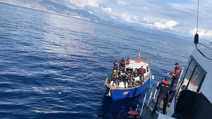 48 düzensiz göçmen kurtarıldı