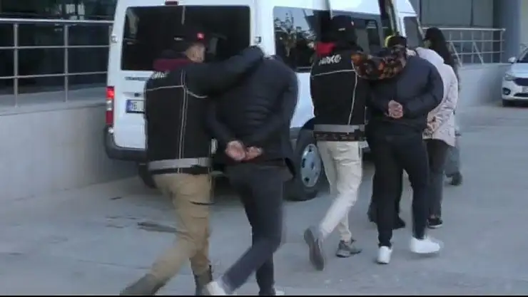 5 İlde Büyük Uyuşturucu Operasyonu 22 Milyon Liralık Varlıklarına El Konuldu