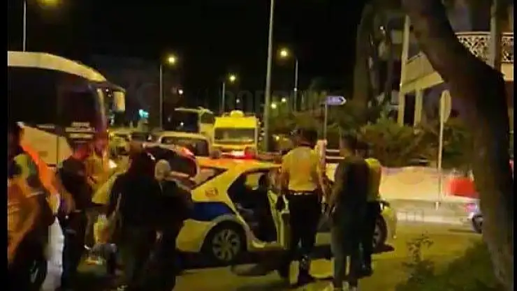 68 Düzensiz Göçmen ve Tır Şoförü Vatandaşların Dikkati Sayesinde Yakalandı