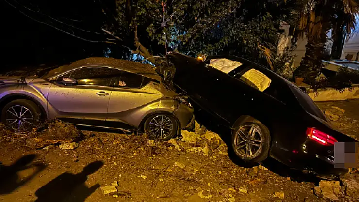 7 Ay İçinde Park Halinde 2 Aracı Pert oldu