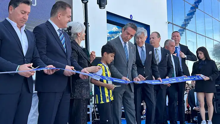 Ali Koç'un Katılımıyla Ford Helvacıoğlu Hizmete Girdi