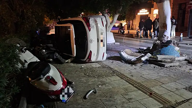Alkollü sürücü dehşeti  araç yan yattı 4 motosiklet zarar gördü