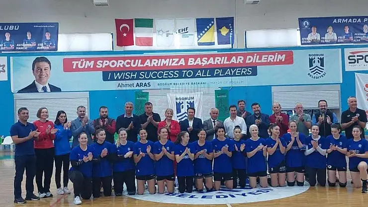 Armada Praxis Yalıkavak Spor'a Maç Öncesi Destek