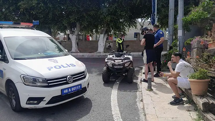 ATV ile Elektrik Panosuna Çarptılar