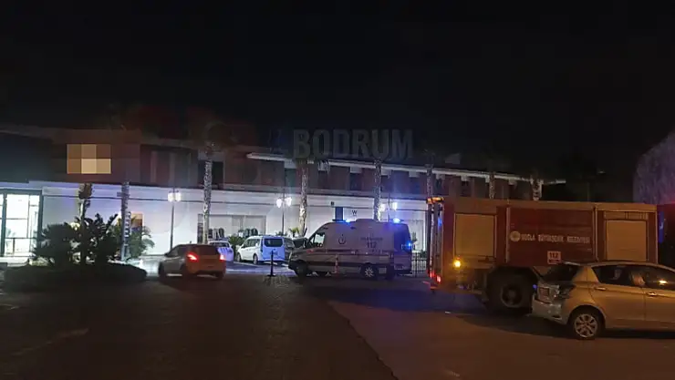 AVM'de Çıkan Yangın Korku Ve Panik Yarattı