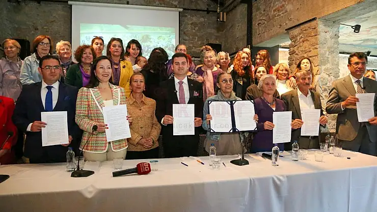 Başkan Adayı Mandalinci Manifestoya İmza Attı