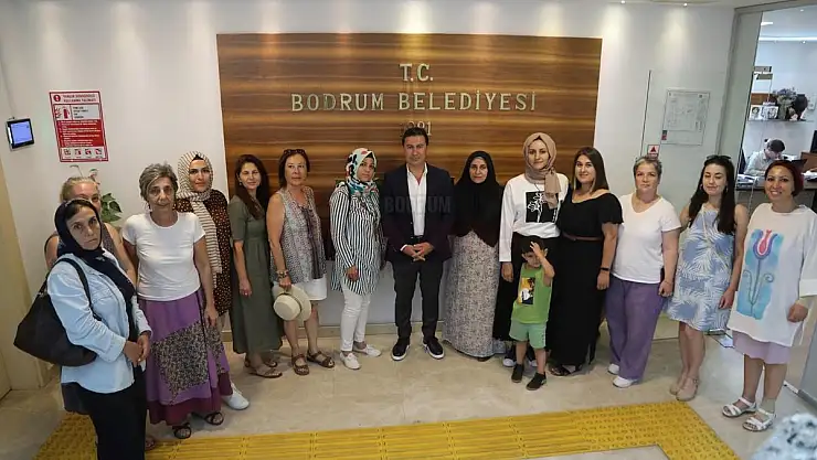 Başkan Aras Kadın Mahalle Sözcüleri İle Buluştu