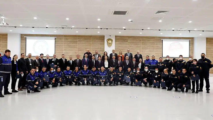 Başkan Gürün, Görevde Yükselen Personeli Kutladı
