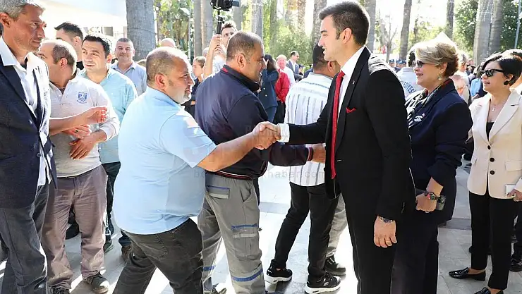 Başkan Mandalinci, Personeliyle Bayramlaştı