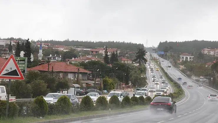 Bayram Tatili Dönüş Yolunda Trafik Yoğunluğu Yaşandı