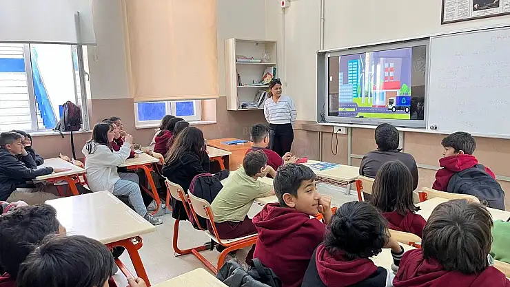 BELEDİYE EKİPLERİ BİLİNÇLİ NESİLLER İÇİN HAREKETE GEÇTİ