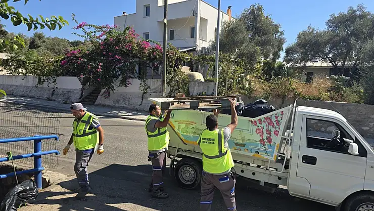 Belediye ekiplerinden derelerde temizlik çalışmaları !