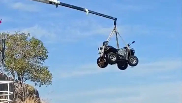 Bitez'de ATV denize uçtu !
