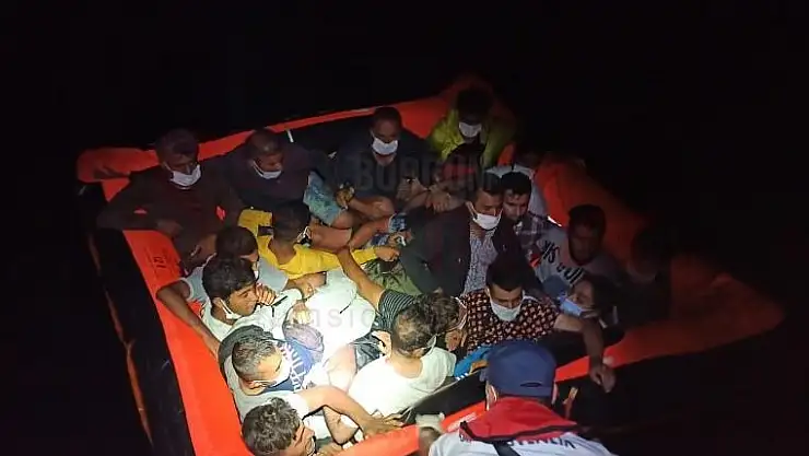 Bodrum Açıklarında 37 Düzensiz Göçmen Kurtarılmış ve 2 Göçmen Kaçakçısı Şüphelisi Yakalanmıştır