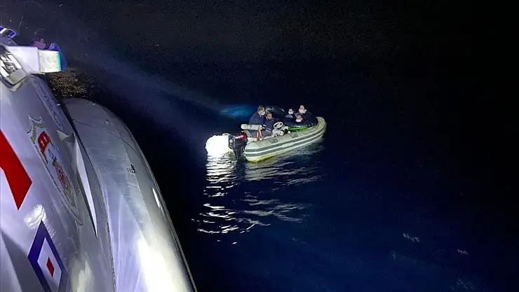 Bodrum açıklarında 6 düzensiz göçmen kurtarıldı