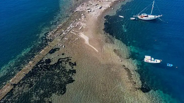 Bodrum Belediyesi Kültür Gezileri Myndos Antik Kenti'nde Devam Etti