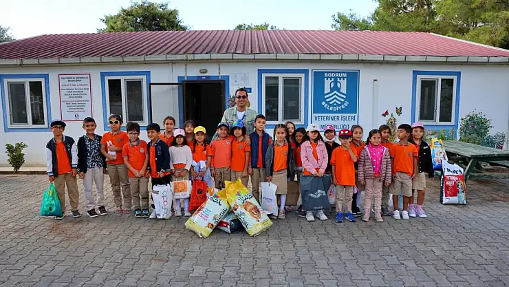 Bodrum Belediyesi sokaklardaki dostlarının yanında