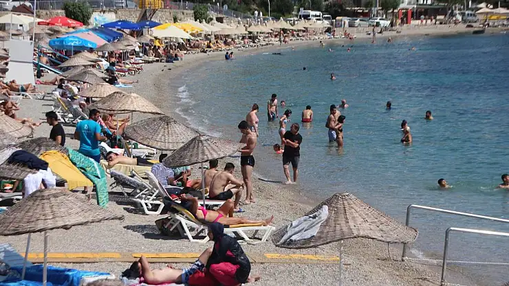 Bodrum Sahilleri Dolmaya Başladı