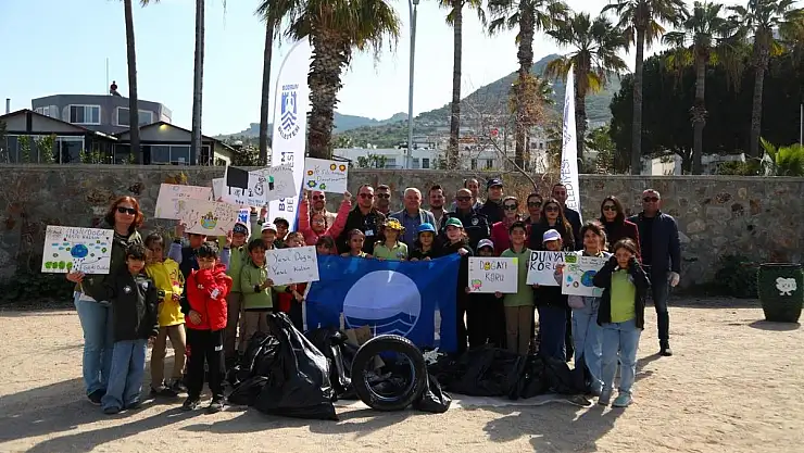 Bodrum'da 32,5 Kg Deniz Çöpleri Toplandı