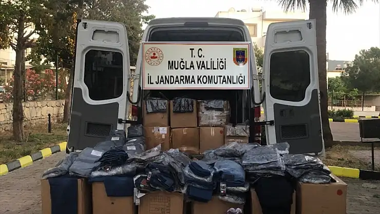 Bodrum'da çeşitli markaların taklidi ürünler ele geçirildi
