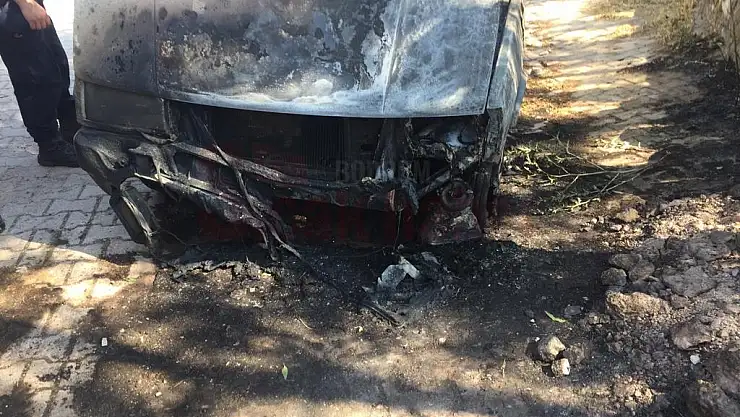 Bodrum'da Çıkan Yangında 1 Araç Kullanılamaz Hale Geldi
