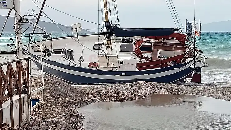Bodrum'da Düzensiz Göçmen Taşıdıkları Tekneyi Bırakıp Kaçtılar