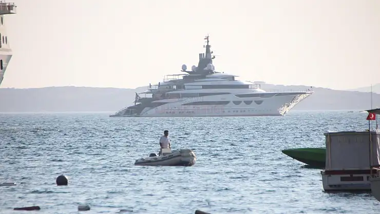 Bodrum'da Jamaikalı Milyarderin Yüzen Sarayı İlgi Odağı Oldu