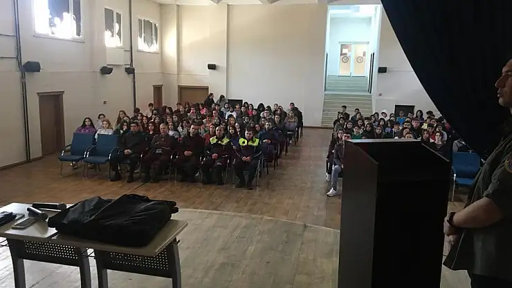 BODRUM'DA ÖĞRENCİLERE JANDARMA TANITIMI YAPILDI