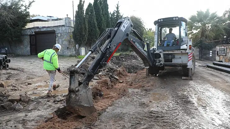 Bodrum'da Su Kesintilere Neden Olan Hatlar Yenileniyor