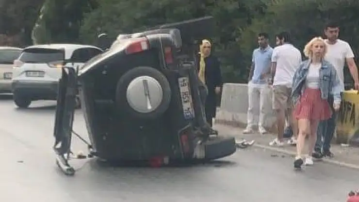Bodrum'da Trafik Kazası: Kontrolsüz Viraj Sonrası Cip Yan Yattı