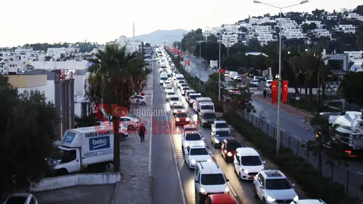 Bodrum'da Trafik Sorunu Çözüm Bekliyor
